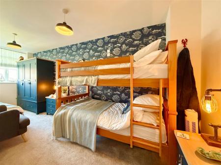 Bed 1 (2).JPG