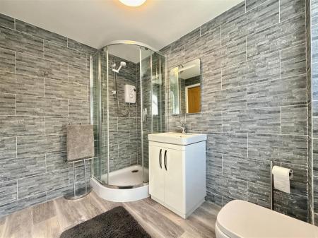 Shower  Room.jpeg