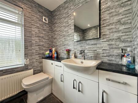 Bathroom.jpeg