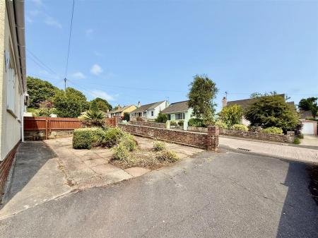 Front Garden.jpeg