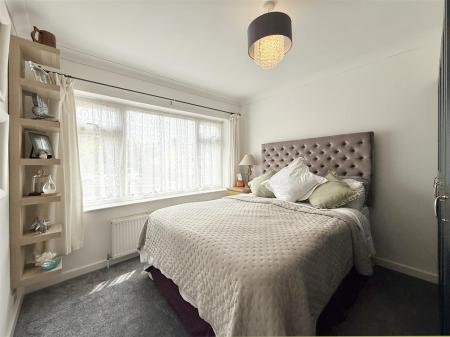 Bedroom 1.jpeg