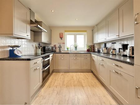 Kitchen.jpg