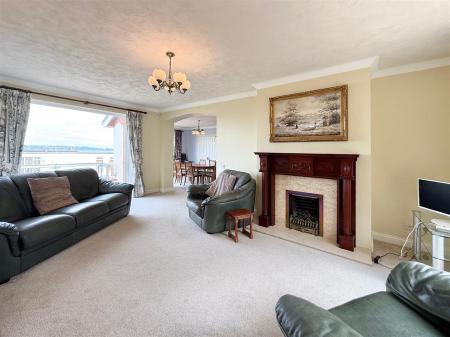 Lounge Area.JPG