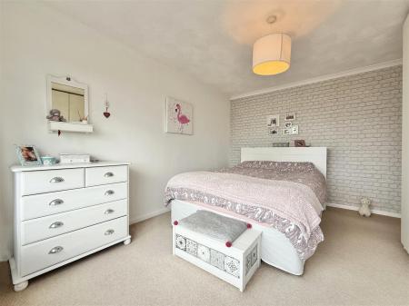 Bedroom 1.jpeg