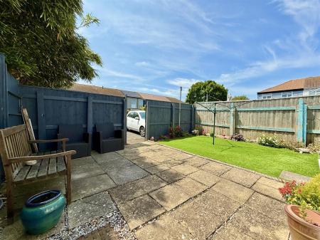 Rear Patio Area.JPG