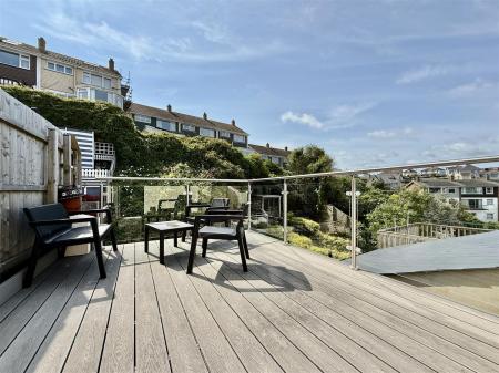 Rear Sun Deck.jpeg
