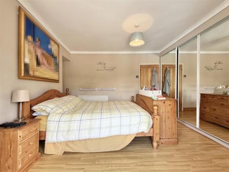 Bedroom 1.jpg