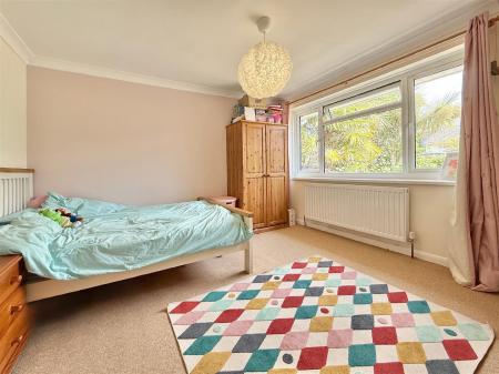 Bedroom 2.JPG