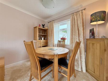Dining Area.JPG