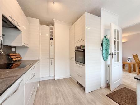 Kitchen.JPG