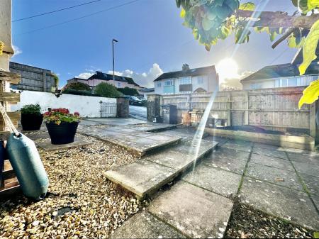 Front Garden.jpg
