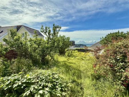 Rear_Garden.jpeg