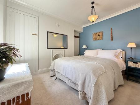 Bedroom 2.JPG
