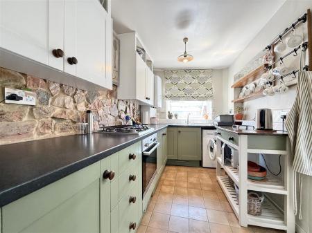 Kitchen.JPG
