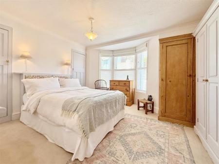 Bed 1.JPG