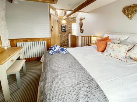 Bedroom4.JPG