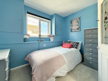 Bed 2.JPG