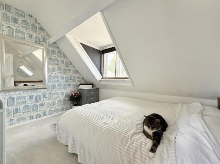 Bed 1.JPG