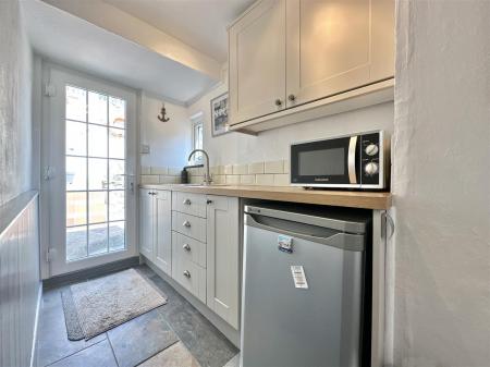 Kitchen_.jpg