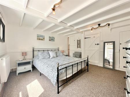 Bedroom  2.jpg