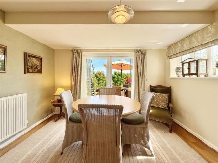 Dining Room.JPG