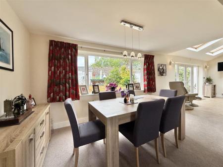 Dining Room.jpeg