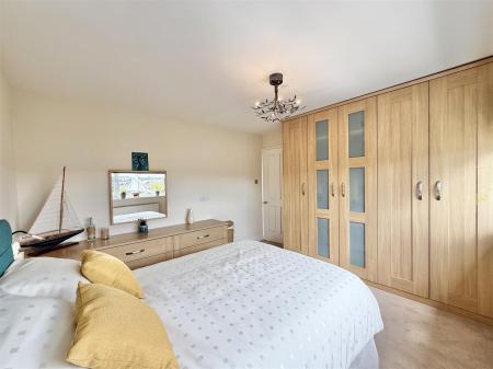 Bedroom  2.jpeg