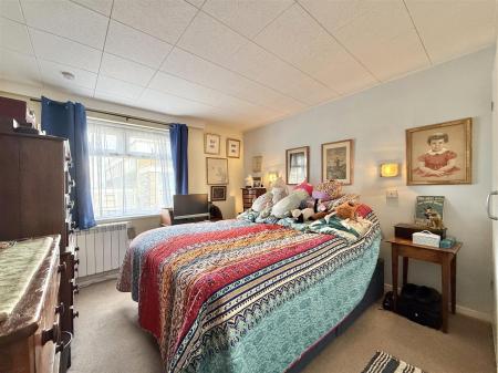Bedroom_.jpg