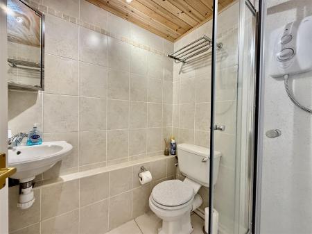 Shower Room.JPG