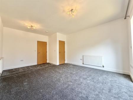 Lounge_Dining Room.jpg