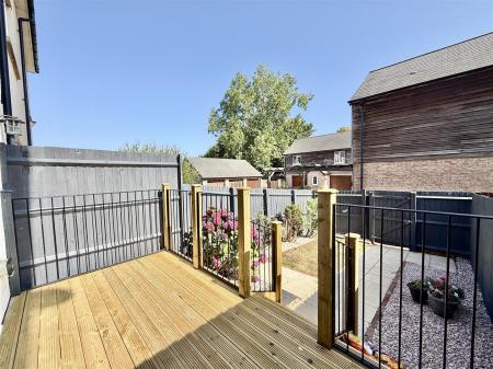 Rear Deck.jpg
