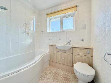 Bathroom.JPG