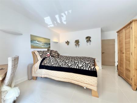 Bedroom 1.jpeg