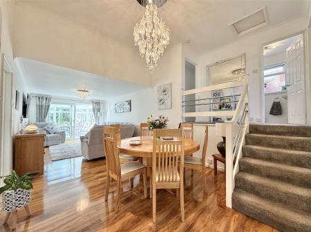 Dining Area.JPG