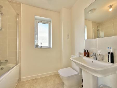 Family Bathroom.jpg