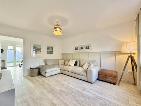 Living_Room.jpg
