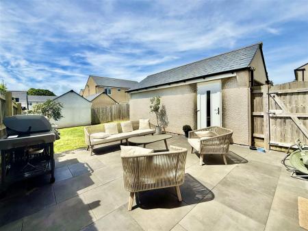 Rear Patio.jpeg