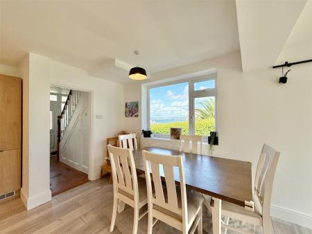 Dining Area.JPG