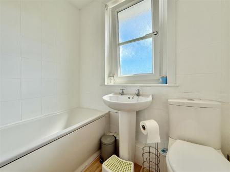 Bathroom.JPG