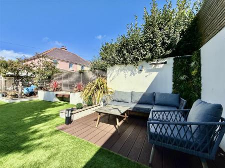 Rear_Garden.jpeg
