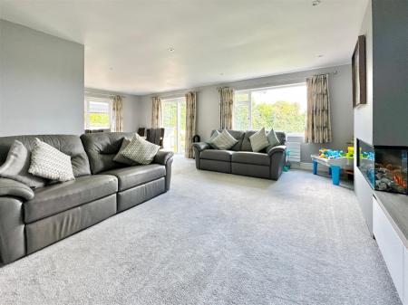 Lounge Area.JPG