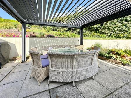 Pergola.JPG