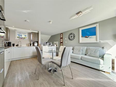Dining Area.JPG