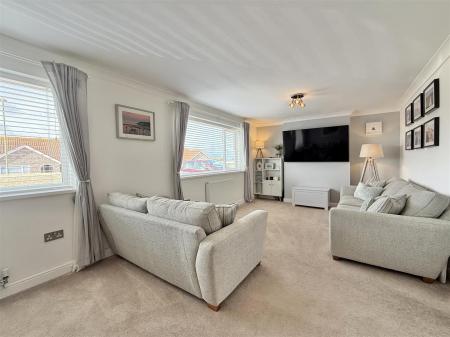Lounge Dining Room.jpg
