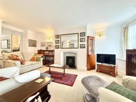 Lounge Area.JPG