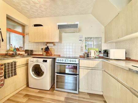 Kitchen.JPG