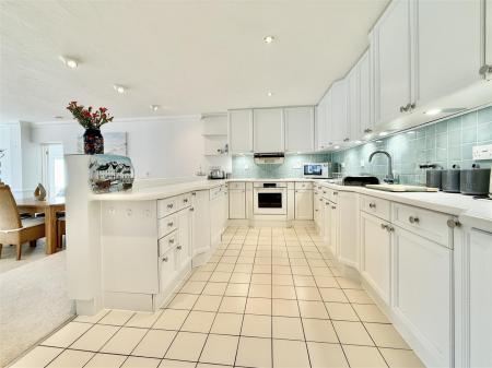 Kitchen.JPG