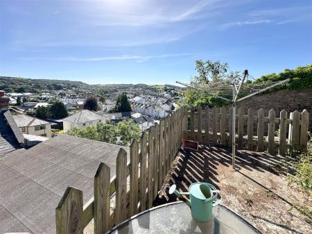 Comunual Garden and Drying Area.JPG