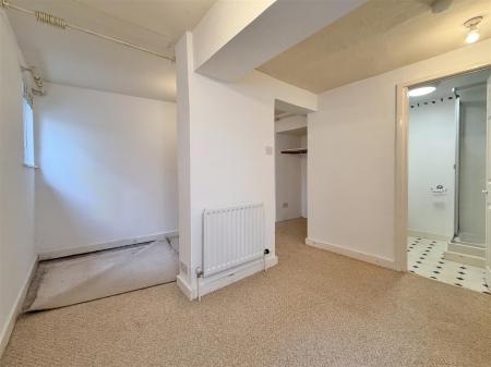 Flat 1 - Bedroom 2.jpg