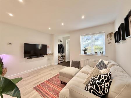 Living  Room (2).jpg